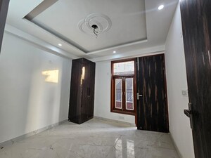 Room in 2 BHK Builder Floor at Saket – for Rent