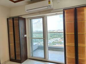 Room in 3 BHK Apartment at Bollineni Bion, Kothaguda – for Rent
