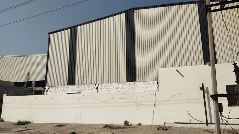 Room, khushkhera Commercial Industrial Plot 2000 Sq.Mt. In Khushkhera Bhiwadi 9367037