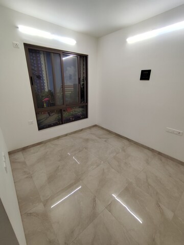 Room in 1 BHK Apartment at Dosti Greater Thane, Kalher – for Sale