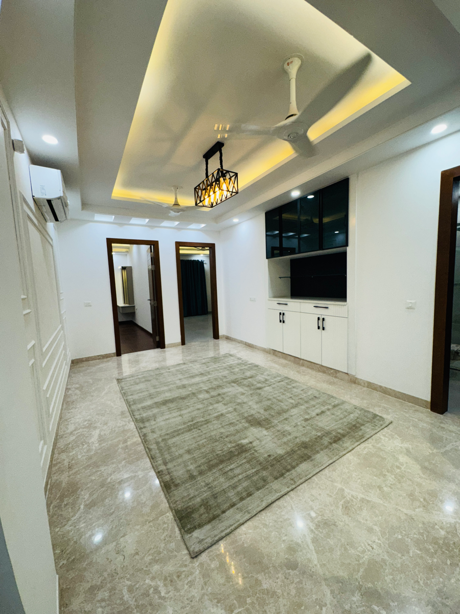 3 BHK + Servant Room Builder Floor For Sale in G-95a