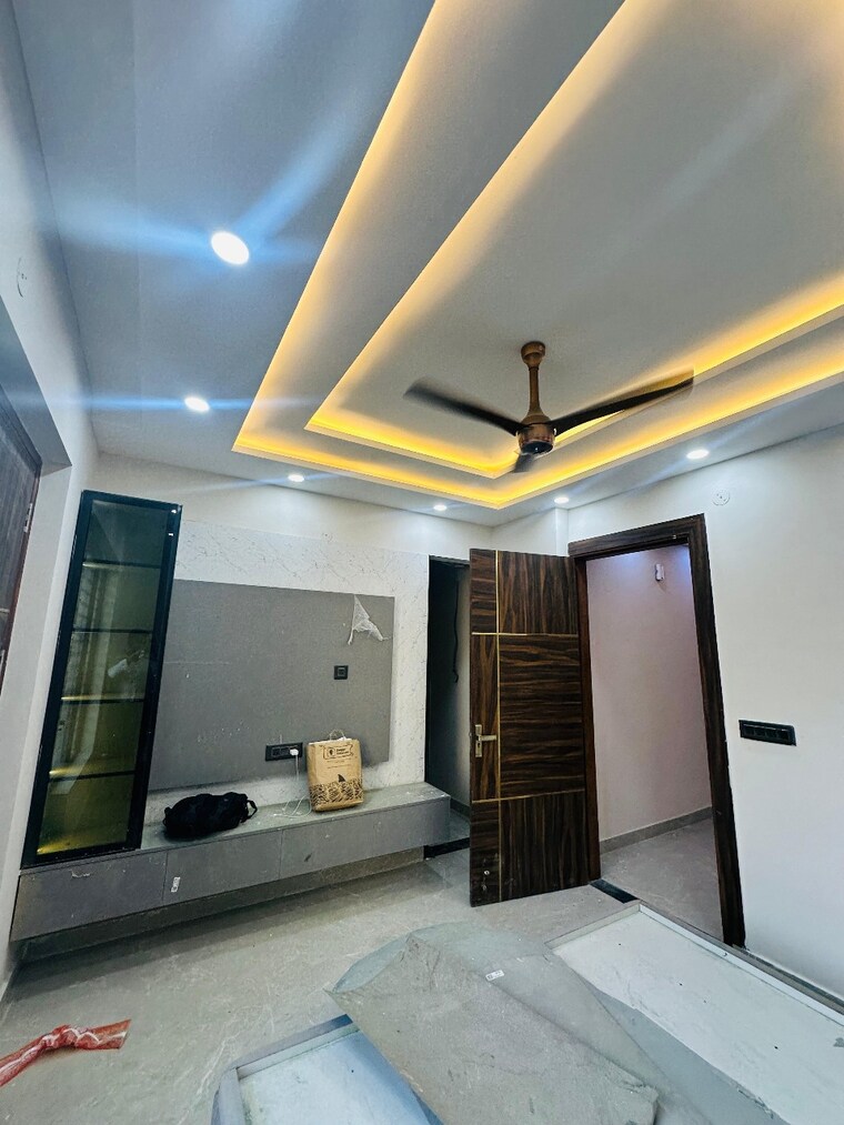 Kitchen, sector 81 3 Bedroom 175 Sq.Yd. Builder Floor In Sector 81 Faridabad 9367107