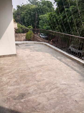 Balcony in 3 BHK Villa at RWA Apartments Sector 26, Sector 26 – for Rent