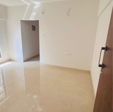 Room in 2 BHK Apartment at Bhandup West – for Rent