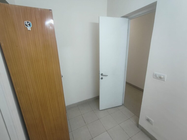 Room, emaar-emerald-estate 3 Bedroom 1395 Sq.Ft. Apartment In Sector 65 Gurgaon 9367237