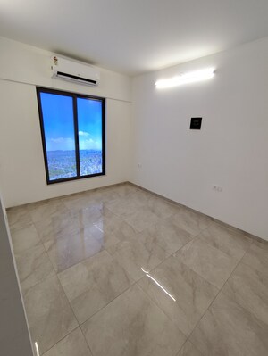 Room in 2 BHK Apartment at Dosti Greater Thane, Kalher – for Sale