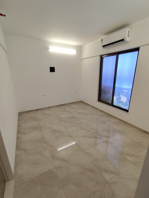 Room in 2 BHK Apartment at Dosti Greater Thane, Kalher – for Sale