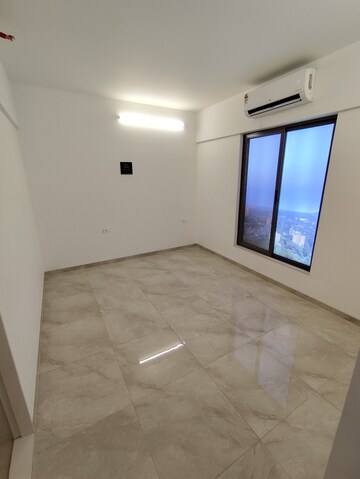 Room in 2 BHK Apartment at Dosti Greater Thane, Kalher – for Sale