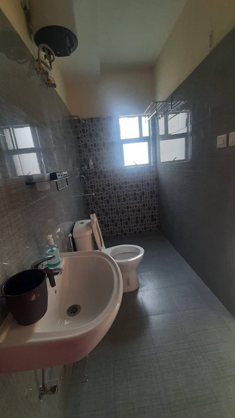 Bathroom, dtc-southern-heights 3 Bedroom 1370 Sq.Ft. Apartment In Joka Kolkata 9367210