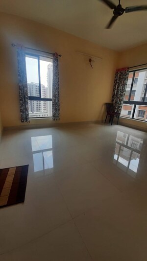 Room in 3 BHK Apartment at DTC Southern Heights, Joka – for Rent
