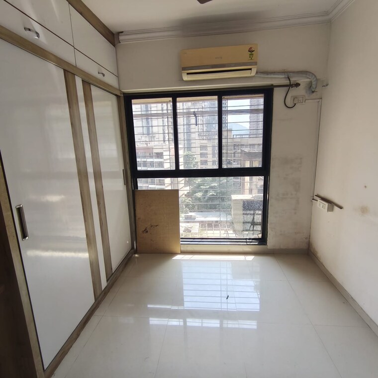 Room, raunak-heights 1 Bedroom 450 Sq.Ft. Apartment In Ghodbunder Road Thane 9367247