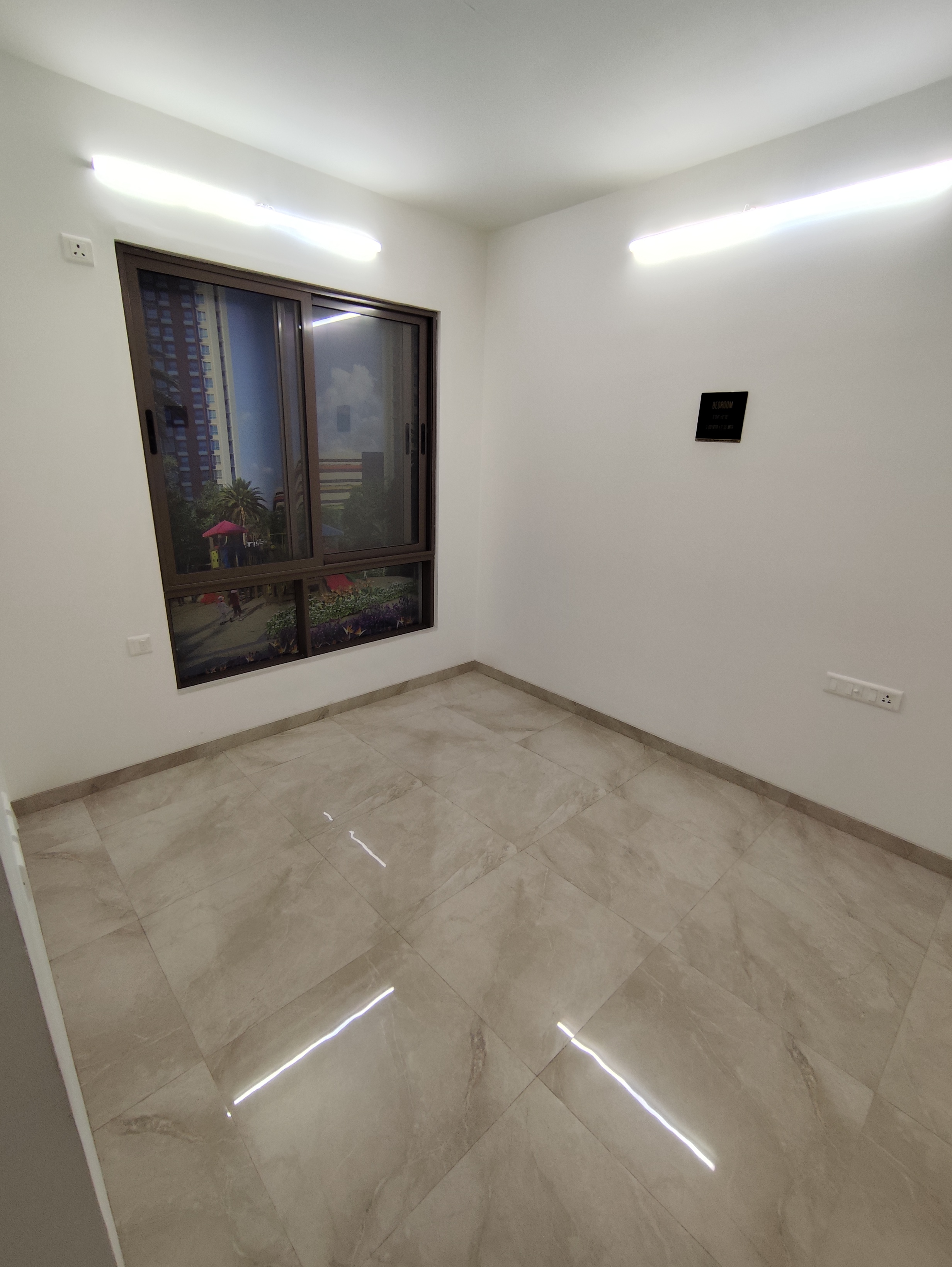 2 BHK + Extra Room Apartment For Sale in Dosti Greater Thane