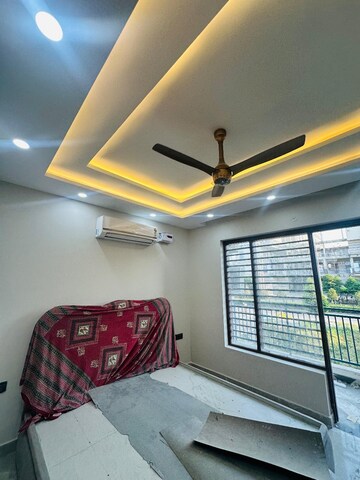 Bedroom in 3 BHK Builder Floor at Sector 81 – for Sale