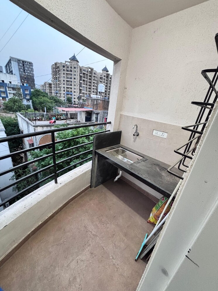 Balcony, aundh 3 Bedroom 1450 Sq.Ft. Apartment In Aundh Pune 9367310