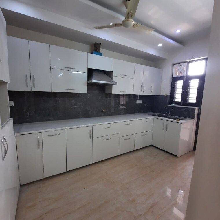 Kitchen, rwa-apartments-sector-41 3.5 Bedroom 204 Sq.Yd. Builder Floor In Sector 41 Noida 9367315