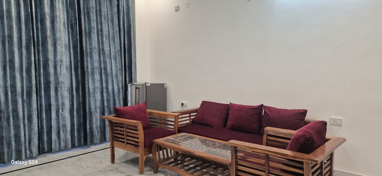 Living Room, dlf-city-gurgaon 1 Bedroom 540 Sq.Ft. Apartment In Sector 27 Gurgaon 9367135