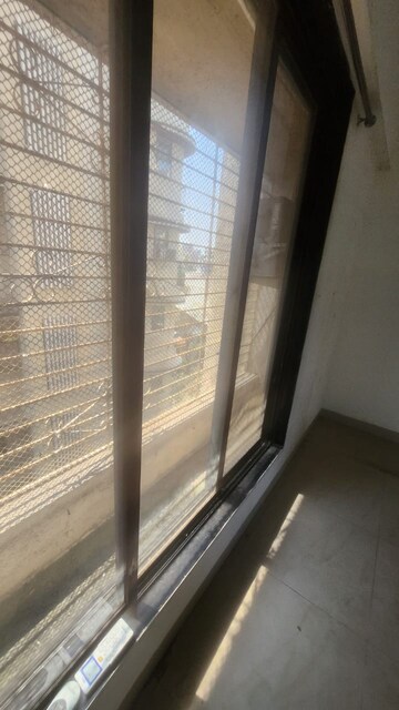 Bedroom in 2 BHK Apartment at Safal Classic, Chembur – for Rent