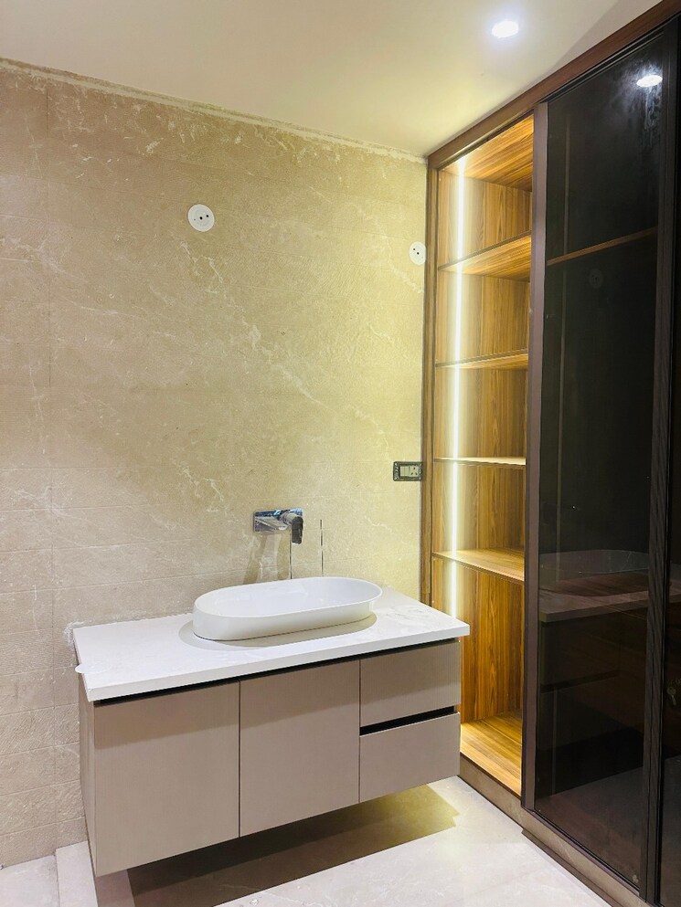 Bathroom, sector 85 4 Bedroom 530 Sq.Yd. Builder Floor In Sector 85 Faridabad 9367581