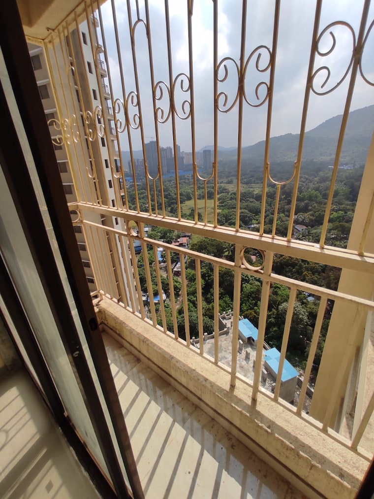 Balcony, paradigm-zenith-pushpanjali-residency-phase-iii 2 Bedroom 650 Sq.Ft. Apartment In Ghodbunder Road Thane 9367532