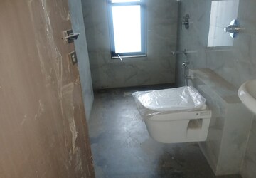 Bathroom in 2 BHK Apartment at Rashi Tower, Goregaon East – for Sale