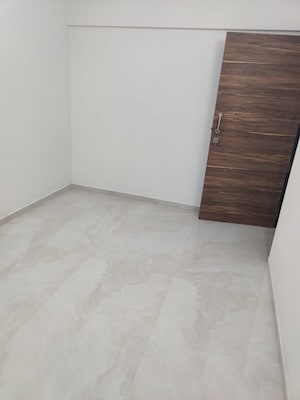 Room in 1 BHK Apartment at Rashmi Star City, Naigaon East – for Rent