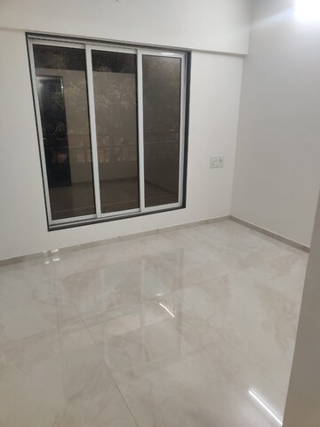 Room in 1 BHK Apartment at Rashmi Star City, Naigaon East – for Rent