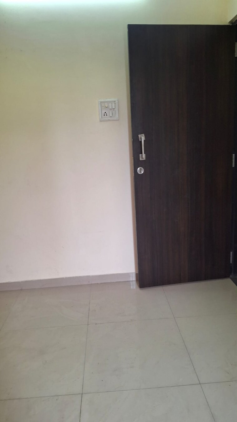 Room, lakhani-oasis 1 Bedroom 705 Sq.Ft. Apartment In Ulwe Navi Mumbai 9367664