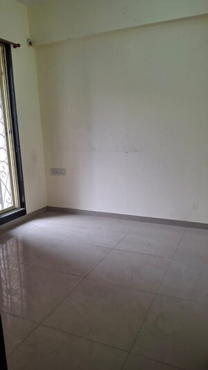 Room in 1 BHK Apartment at Lakhani Oasis, Ulwe – for Rent