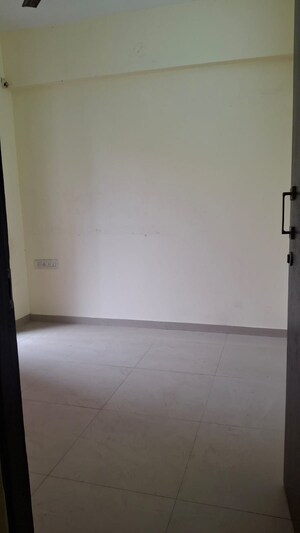 Room in 1 BHK Apartment at Lakhani Oasis, Ulwe – for Rent