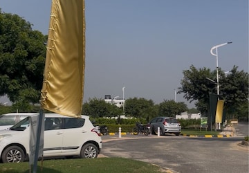 Parking in 3.5 BHK Apartment at Greenbay The Monarque, Sector 22d Yamuna Expressway – for Sale