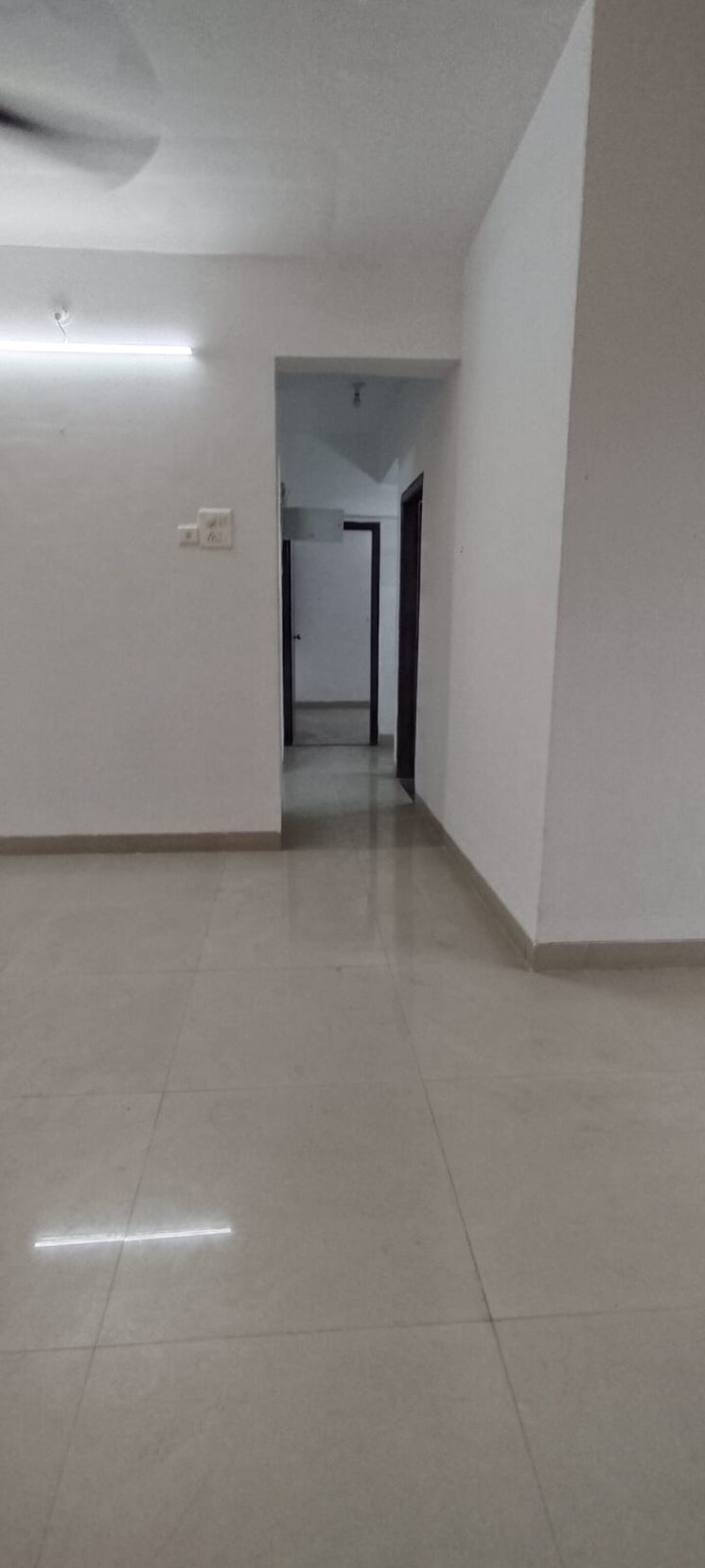 Room, haware-estate 2 Bedroom 650 Sq.Ft. Apartment In Kasarvadavali Thane 9367763