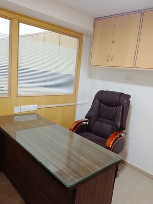 Bedroom in  Office Space at Mulund West – for Rent