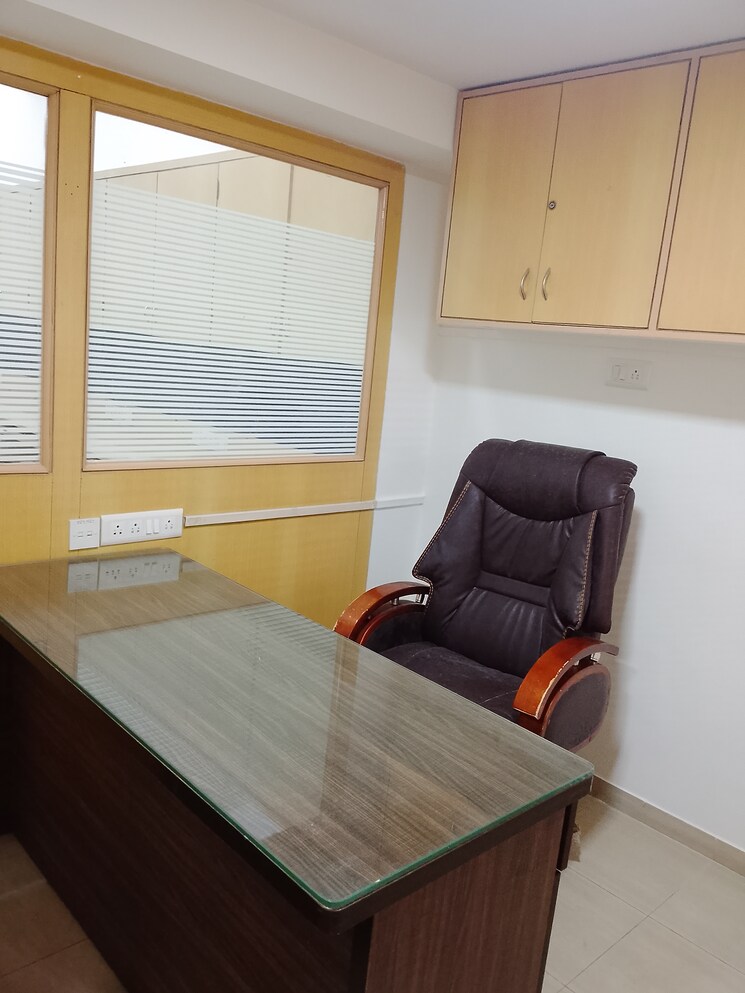 Bedroom, mulund west Commercial Office Space 650 Sq.Ft. In Mulund West Mumbai 9367795