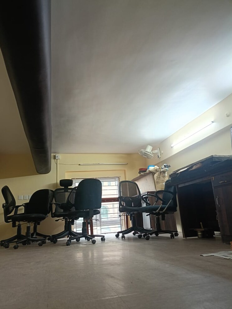 Gym, bbd bagh Commercial Office Space 480 Sq.Ft. In Bbd Bagh Kolkata 9367686