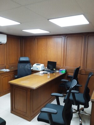  Office Space For Rent in Bbd Bagh