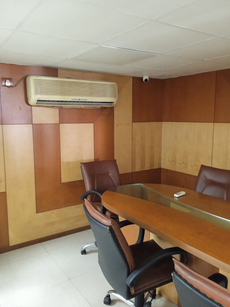 Team Area, bbd bagh Commercial Office Space 3300 Sq.Ft. In Bbd Bagh Kolkata 9367704