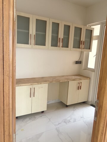 Study Room in 4 BHK Apartment at M3M Flora 68, Sector 68 – for Rent