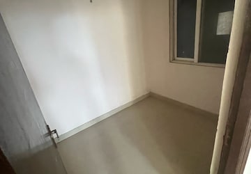 Room in 2.5 BHK Apartment at Amrapali Golf Homes, Haibatpur – for Sale