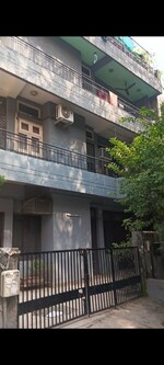 6+ BHK + Pooja Room 187 Sq.Ft. Builder Floor in Nirman Vihar 