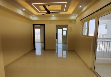 Room in 2 BHK Apartment at VVIP Mangal, Raj Nagar Extension – for Rent