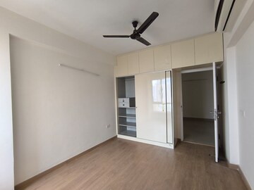 Room in 3 BHK Apartment at Emaar Imperial Gardens, Sector 102 – for Rent