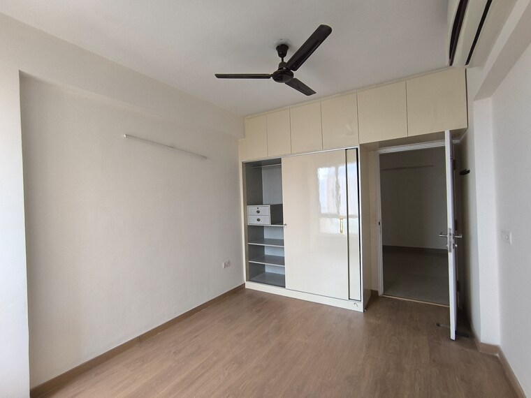 Room, emaar-imperial-gardens 3 Bedroom 2000 Sq.Ft. Apartment In Sector 102 Gurgaon 9367886