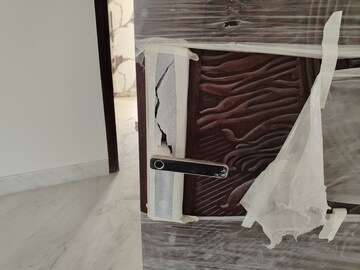 Staircase in 2 BHK Builder Floor at Sushant Lok 2, Sector 57 – for Rent