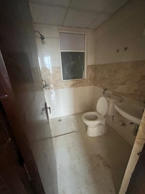 Bathroom in 2.5 BHK Apartment at Amrapali Golf Homes, Haibatpur – for Sale