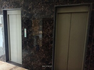 Lift in 2 BHK Apartment at Kharghar – for Sale