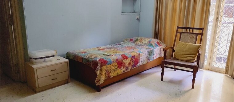 Bedroom, bandra west 3 Bedroom 1200 Sq.Ft. Apartment In Bandra West Mumbai 9367966