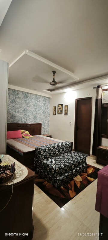 Bedroom in 4 BHK Builder Floor at Himalaya Apartment Vasundhara, Vasundhara Sector 5 – for Sale