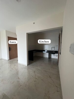 Room in 2 BHK Apartment at Majestique Towers, Kharadi – for Rent