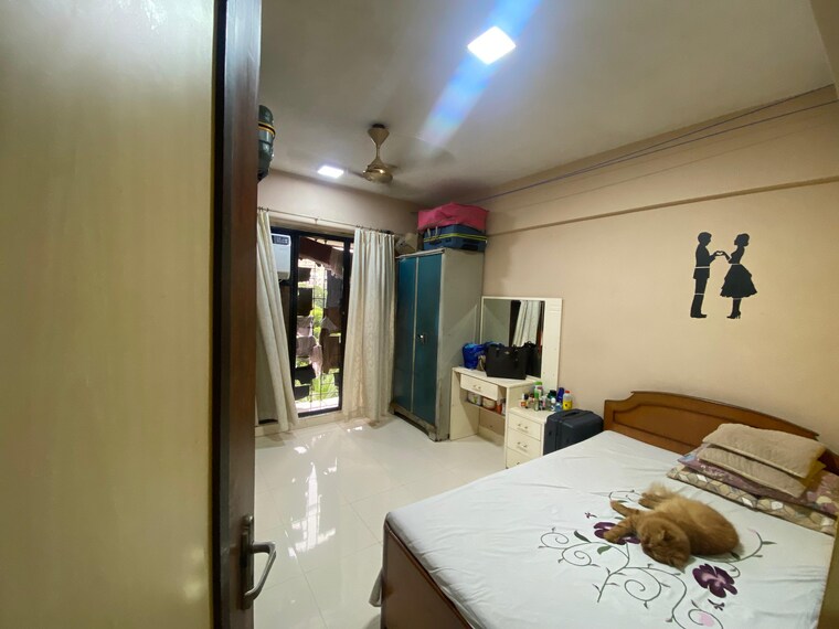 Bedroom, ahuja-sea-crown 1 Bedroom 644 Sq.Ft. Apartment In Kandivali West Mumbai 9367999