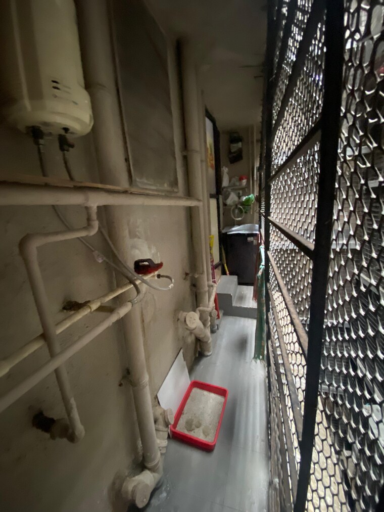 Bathroom, ahuja-sea-crown 1 Bedroom 644 Sq.Ft. Apartment In Kandivali West Mumbai 9367999